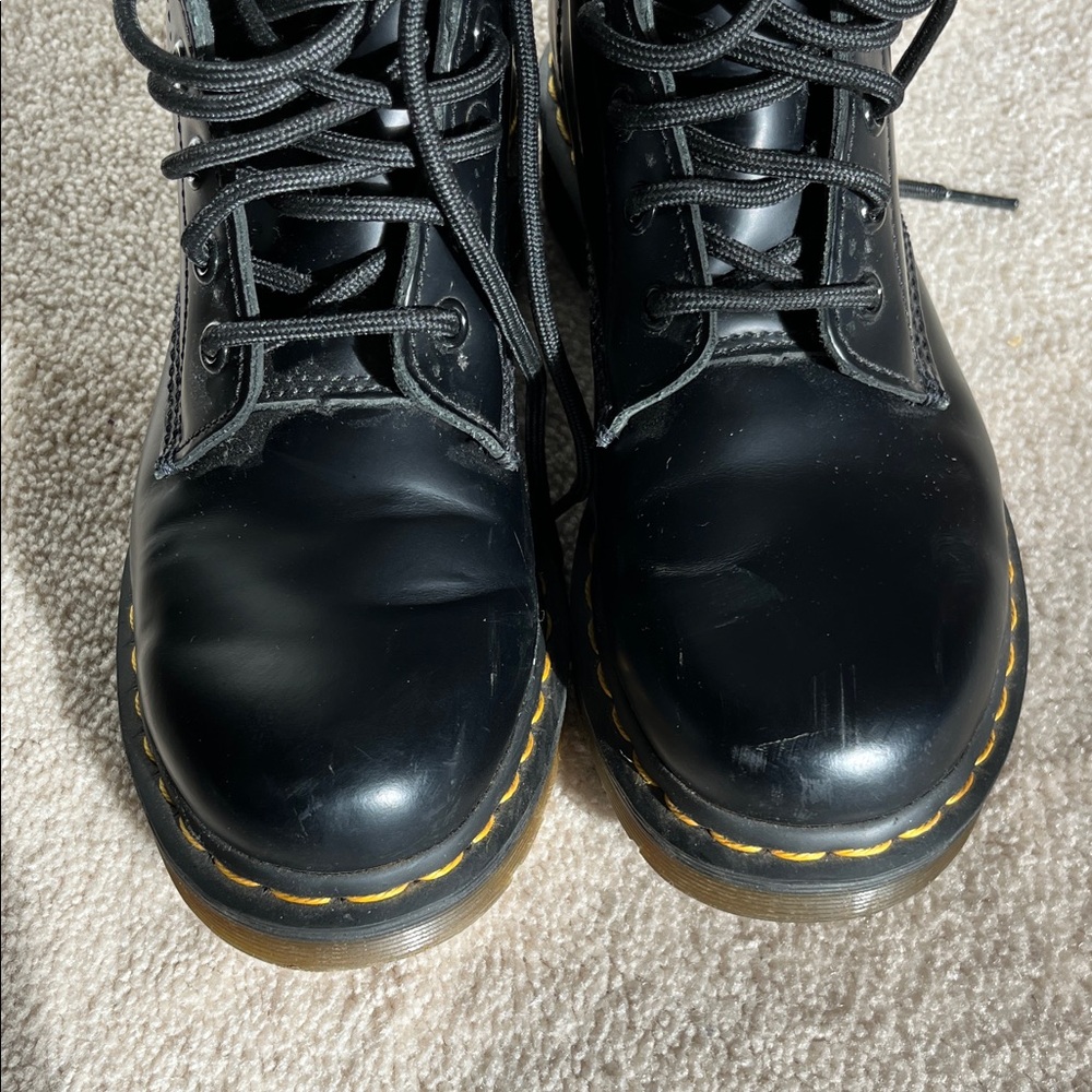 Doc Martins Boot, gently used - image 16